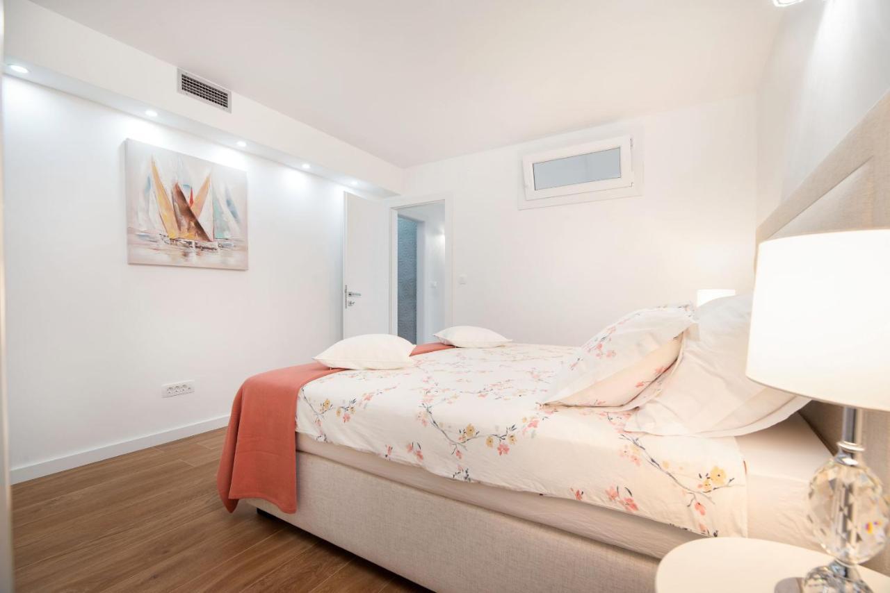Apartment Amadeo สปลิท ภายนอก รูปภาพ